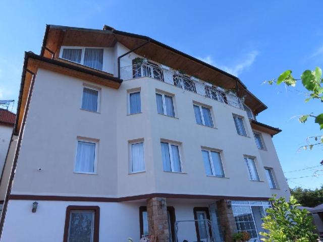 Бутикова вила за 28 човека с басейн, Entire House – Varna (photo 2)