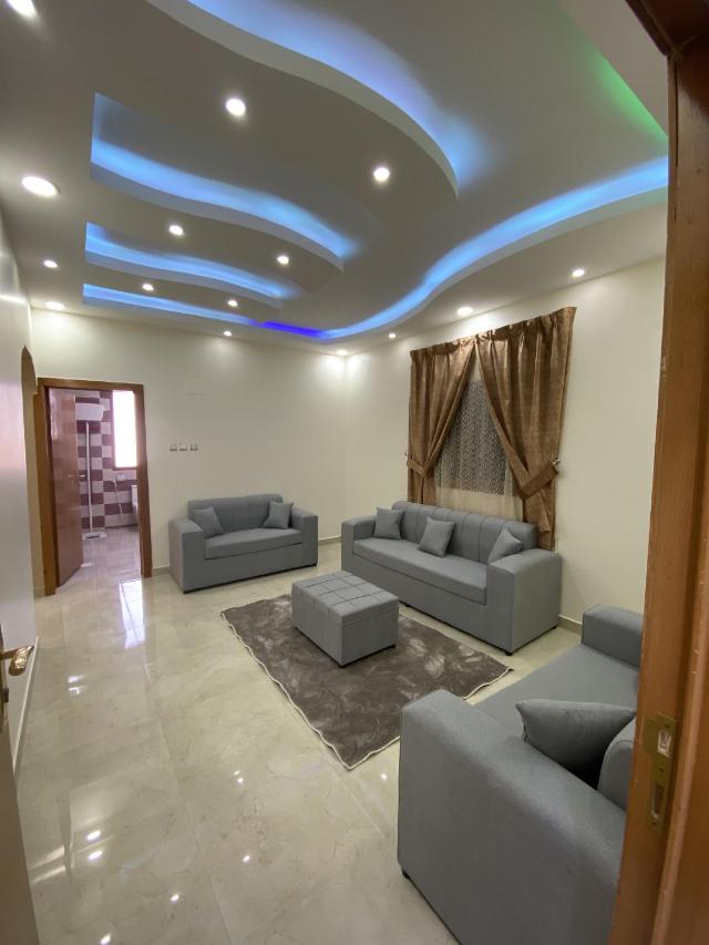 شقة عائلية مكونة من (3)غرف نوم وصالة ومطبخ, Appartement – Hajlah (foto 2)