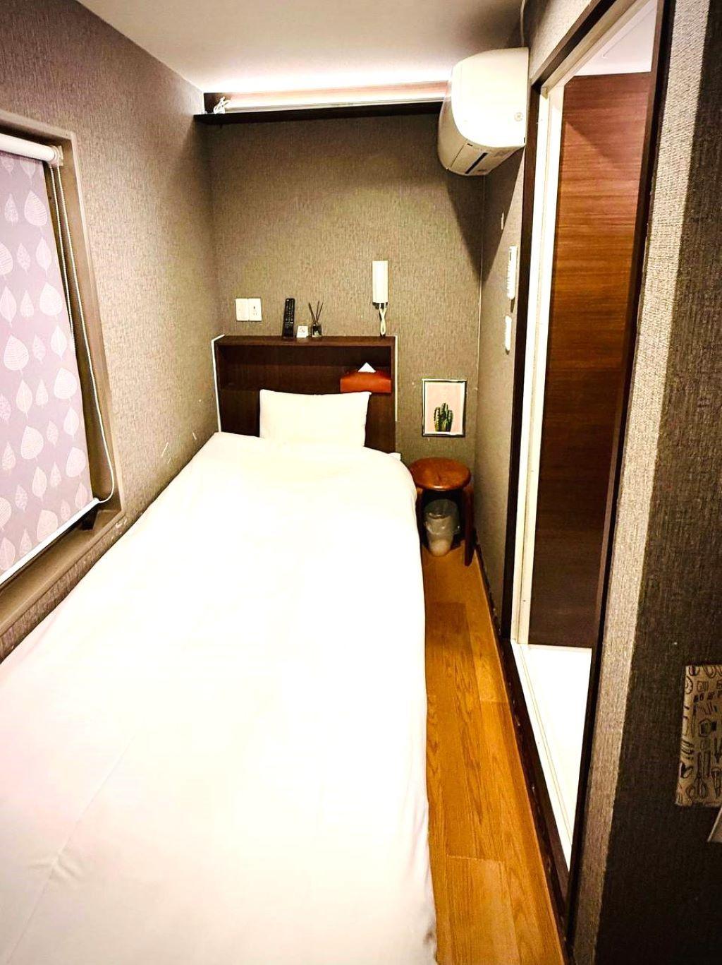 限定3部屋！東京神田駅目の前！格安素泊りナイトパック、寝るだけでいいならココ！レンタルルームモンド！, Hotel – Tokyo (photo 1)