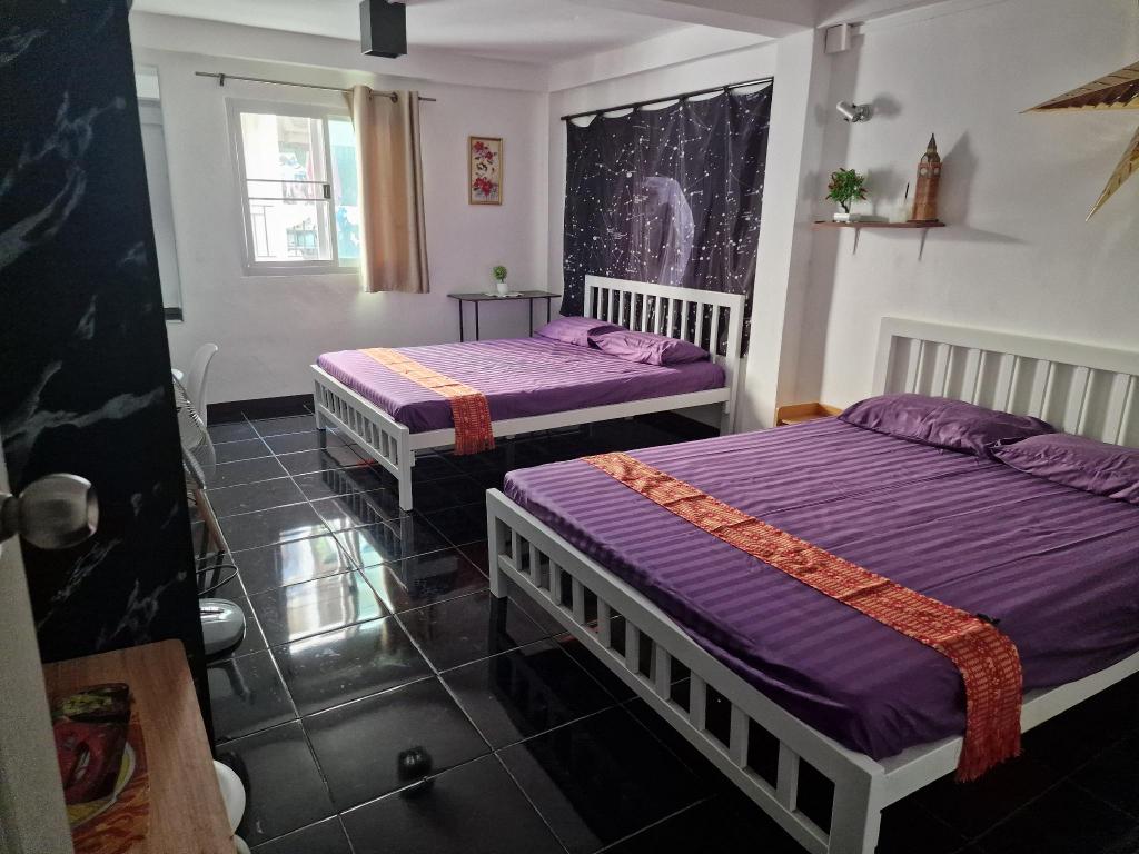 Apartamento de 20 m² en Ratchada, con 1 habitación(es) y 1 baño(s) privado(s), Apartamento – Bangkok (foto 1)