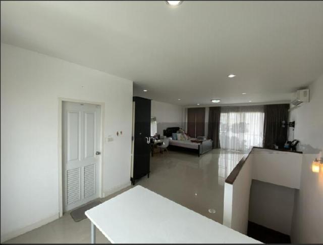 ม.วโรดมเพลส เป็นทาว์โฮม 4 ชั้น, Apartment/Flat – Bangkok (photo 5)