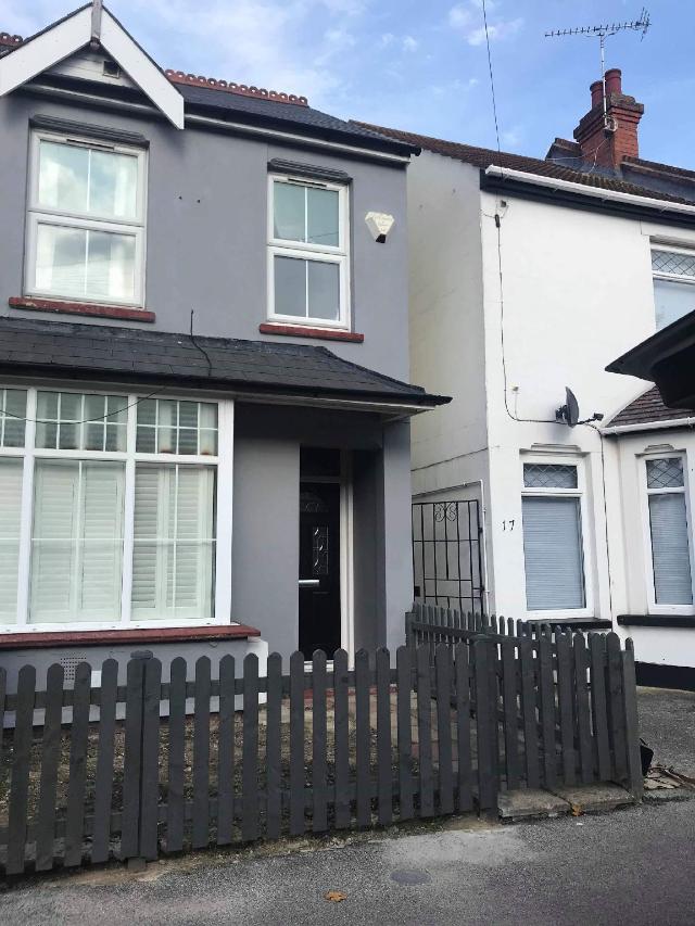 A Wave From It All – Entire House, Clacton on Sea