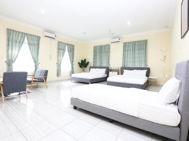 Aloha Chalet – Chalet, Kampung Raja (Terengganu)