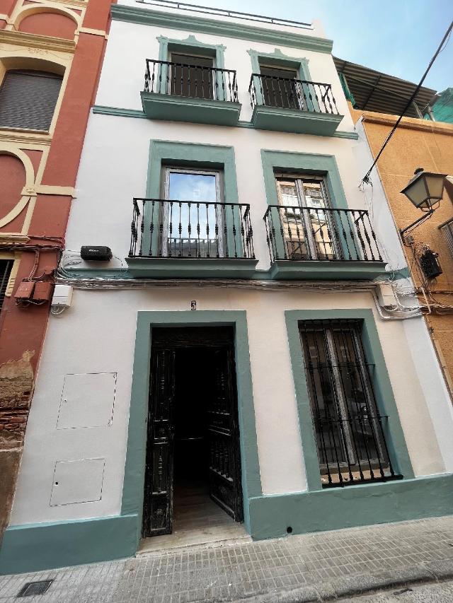 APARTAMENTOS MAPAMUNDI – Guesthouse/bed and breakfast, Badajoz