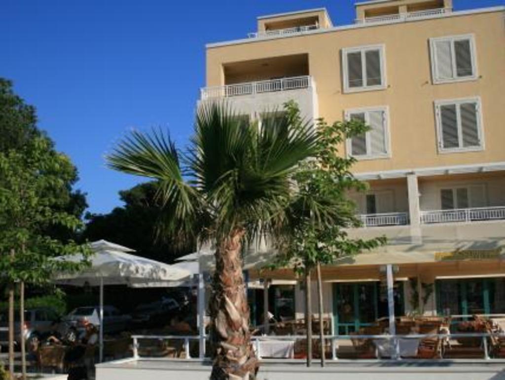Aparthotel Park Osejava, Pensjonat i B&B – Makarska (zdjęcie 1)