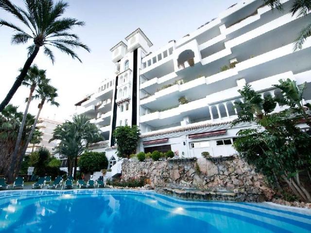 Aparthotel Monarque Sultan Lujo – Serviced apartment, Marbella