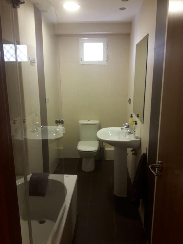 Appartement avec 3 chambre(s) de 100 m² et 2 salle(s) de bains privée(s) à Parque de l'Aiguera, Appartement – Benidorm (photo 2)