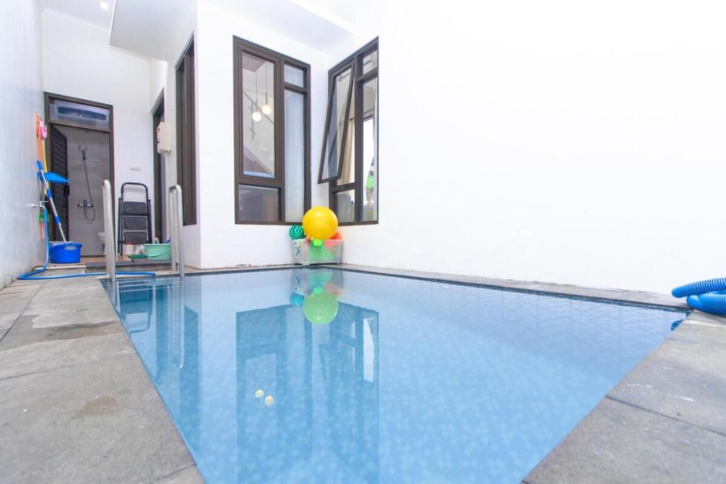 Arrayan B4 Private Pool and Rooftop, Villa – Malang (photo 1)