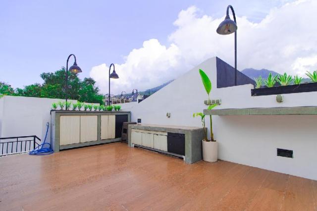 Arrayan B4 Private Pool and Rooftop, Villa – Malang (photo 4)