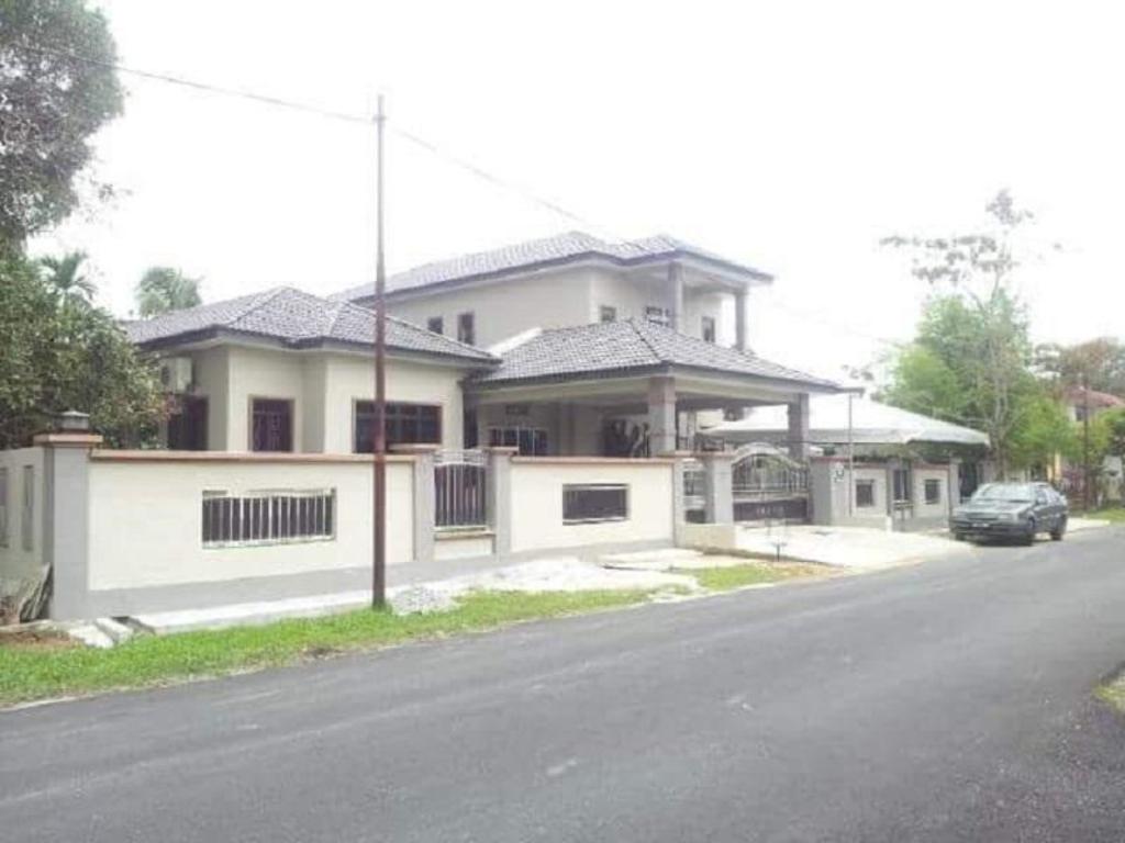 ArRayyan Guesthouse, Pensión y B&B – Taiping (foto 1)