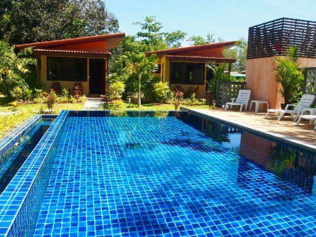 AT Bangsak Resort, Moradia e casa – Khao Lak (foto 3)