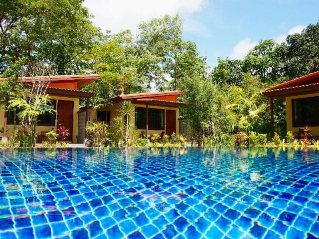 AT Bangsak Resort, Moradia e casa – Khao Lak (foto 5)