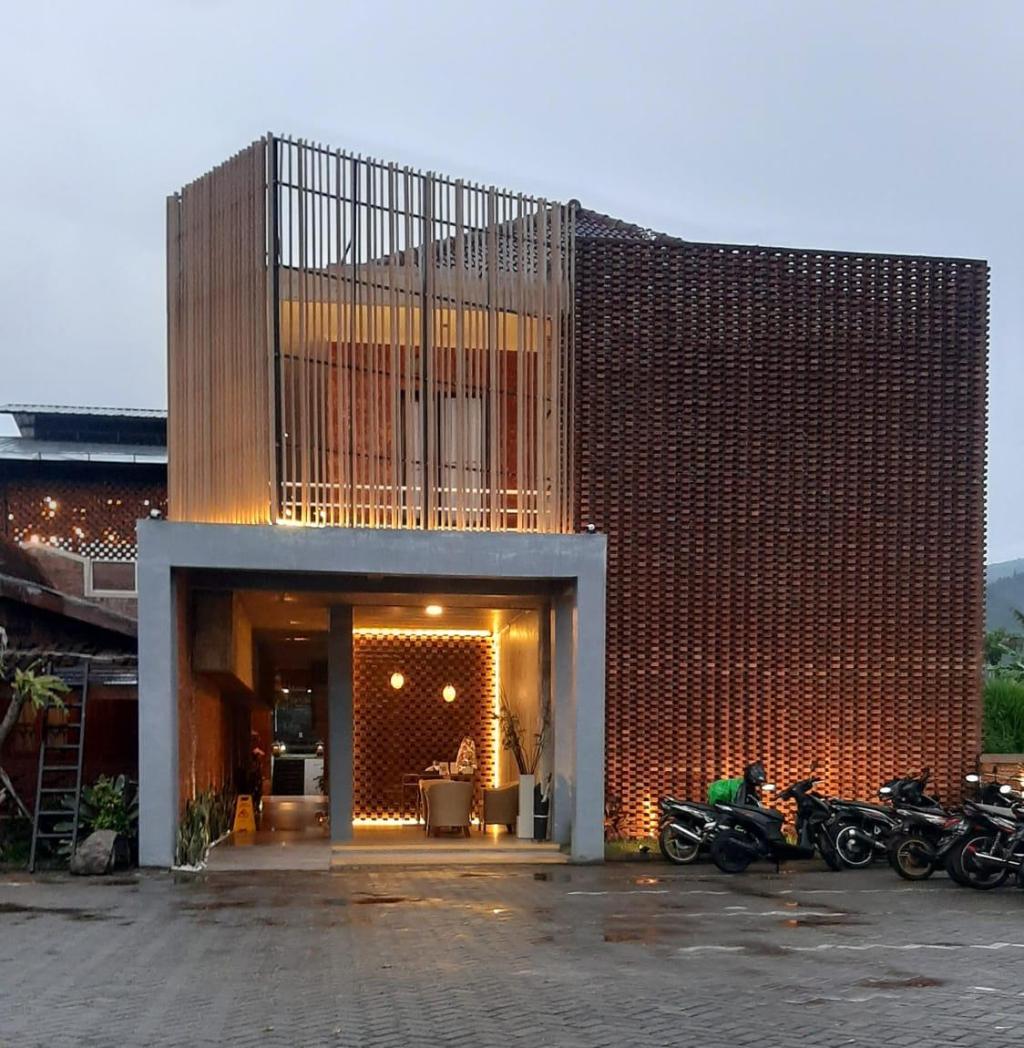 Bata Merah, Guesthouse/bed and breakfast – Malang (photo 1)