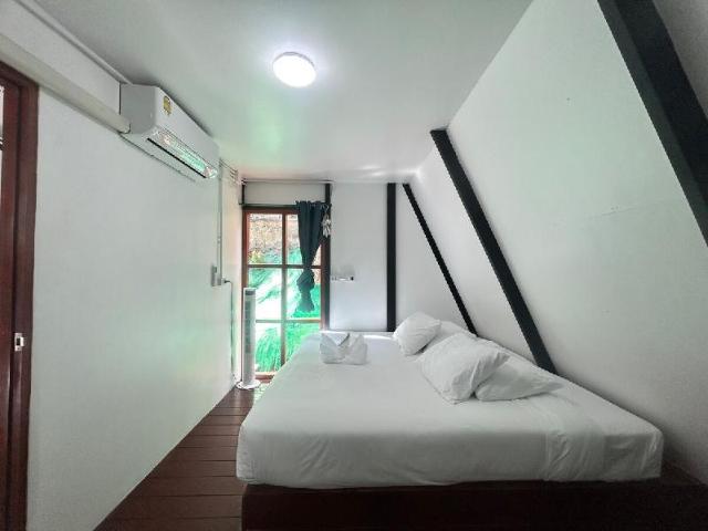 Beach cottage red ruby, Entire House – Phuket (photo 4)