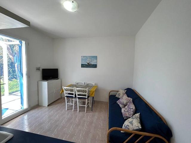 Casa di  m² con 1 camera(e) e 1 bagno(i) privato(i) in zona Fondo Morte, Villa e casa – Pachino (foto 4)