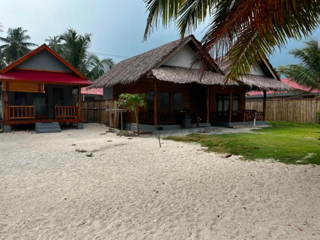 Bosuavilas – Entire House, Mentawai Island