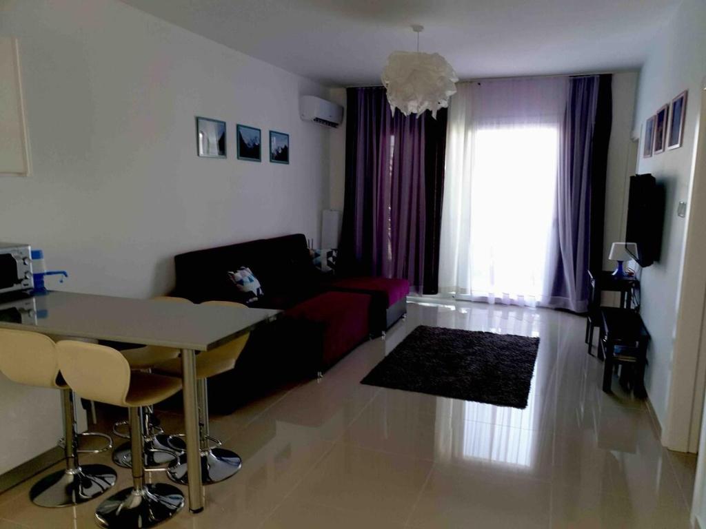 Апартаменты с террасой Caesar Beach в шаге от моря, Apartment/Flat – Boğaz (photo 1)