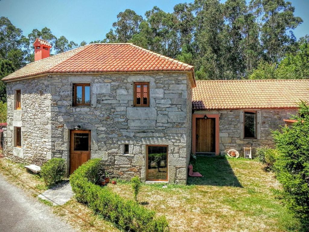 Casa Sendas do Eume, ヴィラ・一軒家 – ポンテデウメ (写真1)