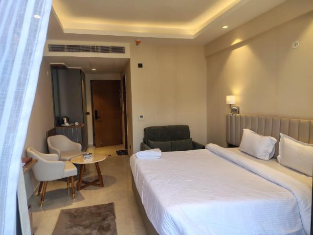 ( m²), 1 Schlafzimmer und 1 eigene Badezimmer in Chhoti Vihar – Pension & B&B, Lucknow