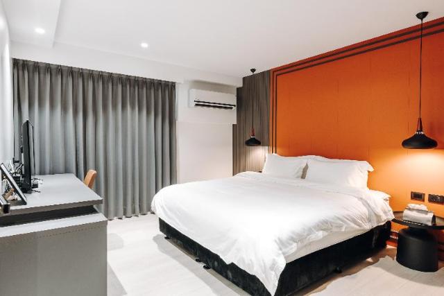 Chapter 127, Serviced apartment – Tainan (photo 2)