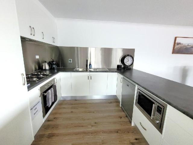 Clipper Getaway, Entire House – Point Turton (photo 4)