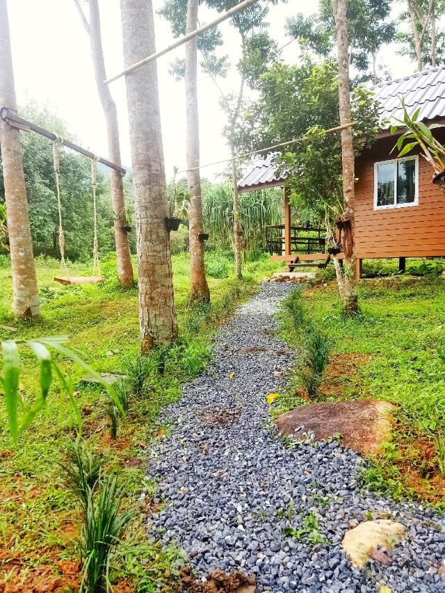 Bungalow de 200 m² en Thung Song, con 1 habitación(es) y 1 baño(s) privado(s), Villa y casa – Nakhon Si Thammarat (foto 2)