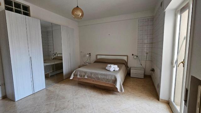 Casa di  m² con 1 camera(e) e 1 bagno(i) privato(i) in zona Murat – Villa e casa, Bari
