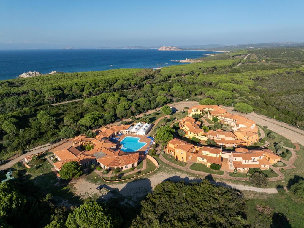Cozy accommodation with shared pool, Apartment – Aglientu (Foto 1)