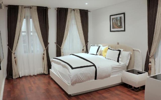 Appartamento di 1789 m² con 3 camera(e) e 4 bagno(i) privato(i) in zona Lekki Phase I, Appartamento – Lekki (foto 5)