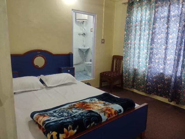 Apartment ( m²), 1 Schlafzimmer und 1 eigene Badezimmer in Lal Chowk, Apartment – Srinagar (Foto 2)