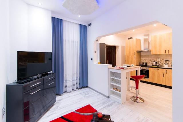 Data Central Studio – Apartment/Flat, Novi Sad