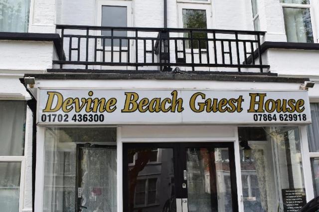 Devine Beach Guest House – Guesthouse/bed and breakfast, Southend-on-Sea