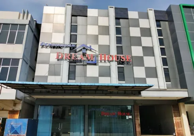 Dream House – Guest House, Sintang