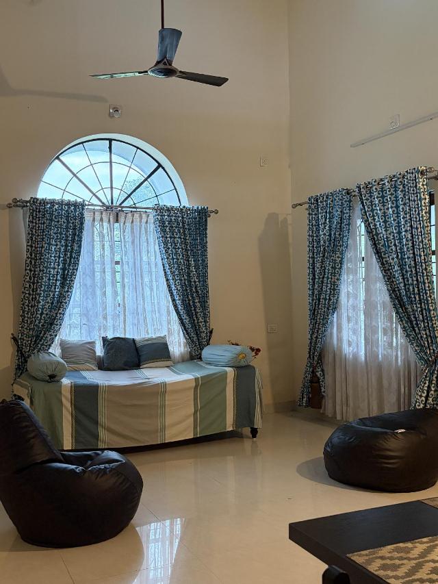 Haus ( m²), 2 Schlafzimmer und 3 eigene Badezimmer in Kallianpur, Villa & Haus – Udupi (Foto 3)
