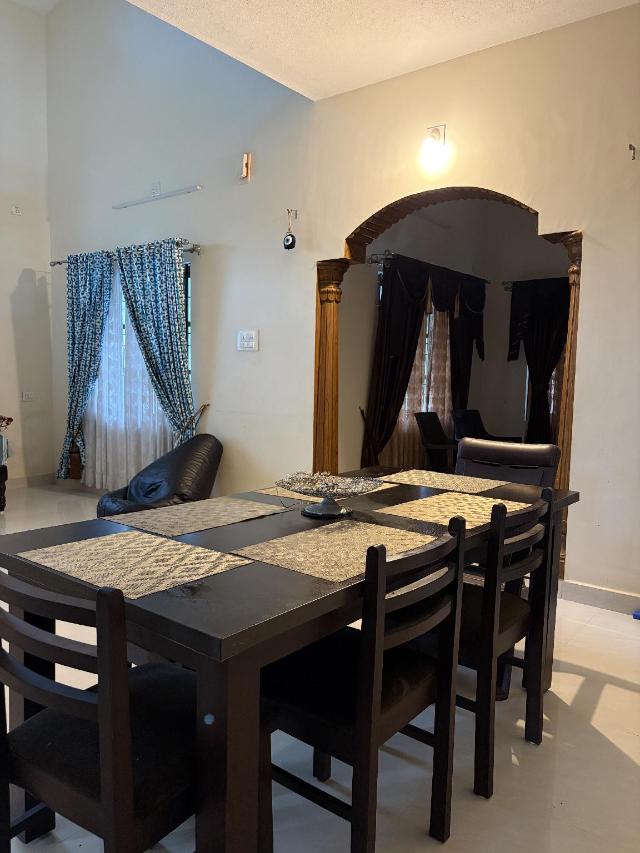 Haus ( m²), 2 Schlafzimmer und 3 eigene Badezimmer in Kallianpur, Villa & Haus – Udupi (Foto 4)