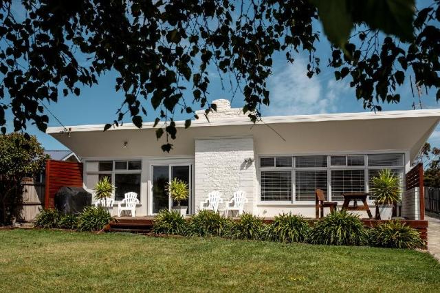 Elusive Penguin - Bicheno – Entire House, Bicheno