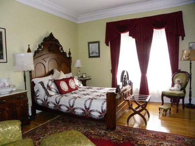 Fitzroy Hall, Guesthouse/bed and breakfast – Charlottetown (PE) (photo 2)