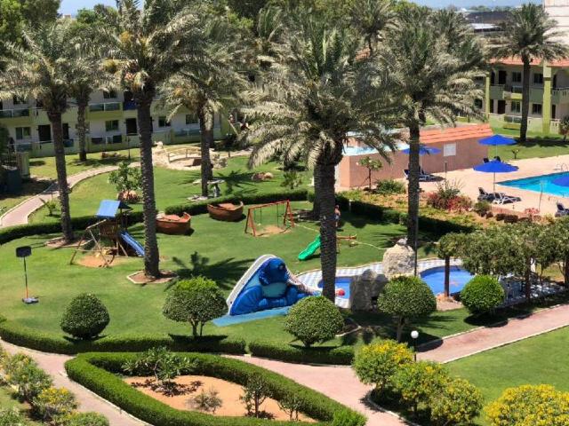 Flamingo Beach Hotel – Hotel, Umm Al Quwain