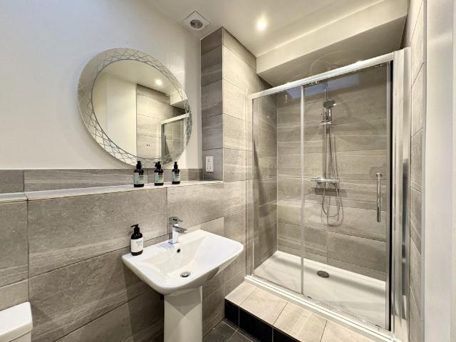Flat 2, Apartament – Radstock (zdjęcie 5)