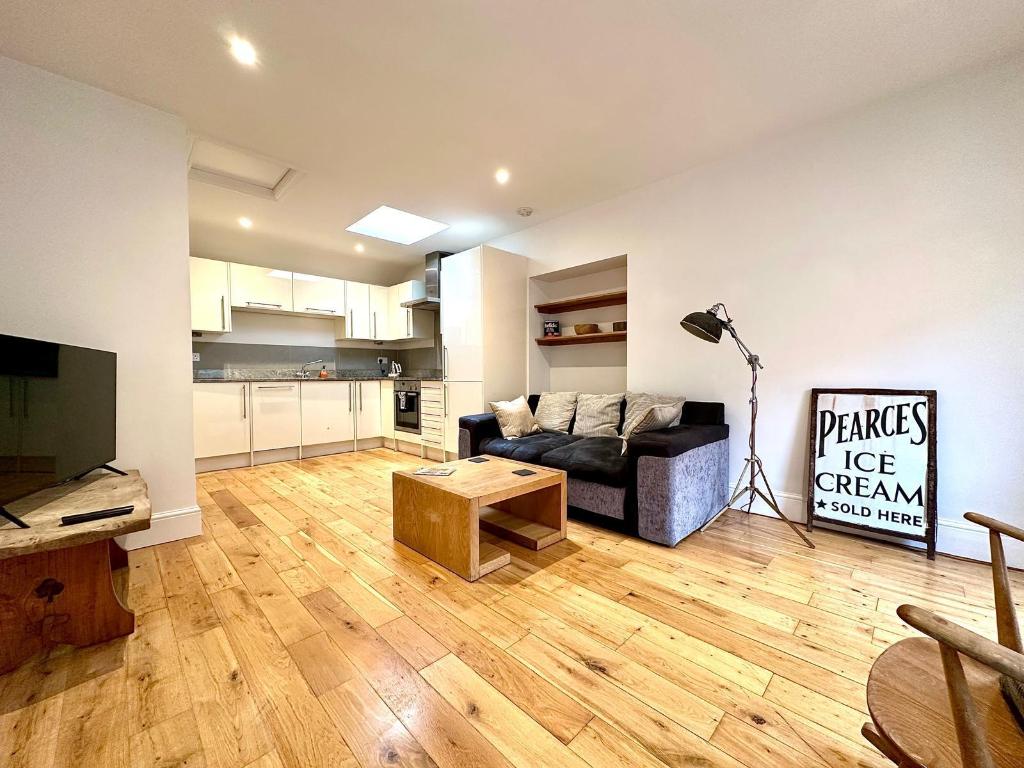 Flat 3, Appartamento – Radstock (foto 1)