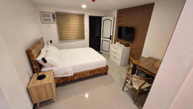 Flat 35, Unit 1F, Apartment/Flat – Manila (photo 2)