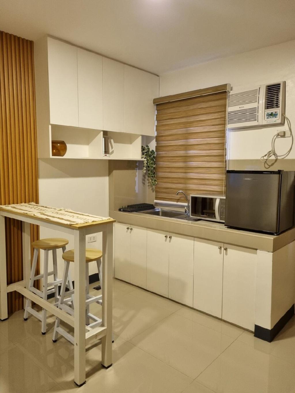 Flat 35, Unit 3E, Entire House – Manila (photo 1)
