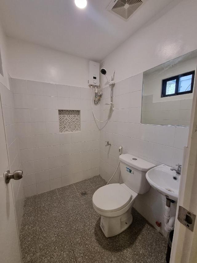 Flat 35, Unit 3E, Entire House – Manila (photo 4)