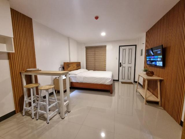 Flat 35, Unit 3F, Entire House – Manila (photo 2)