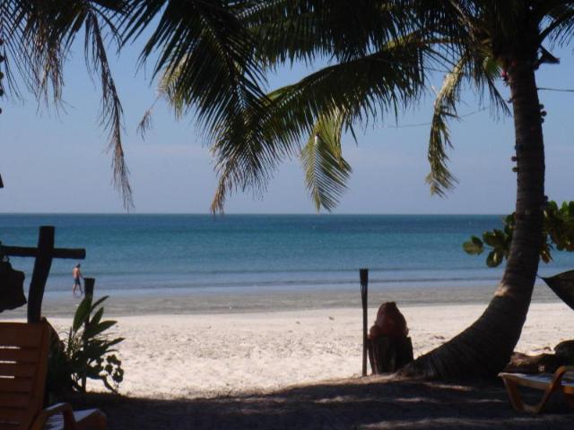 Frog Beach House – Serviced apartment, Koh Phayam (Ranong)