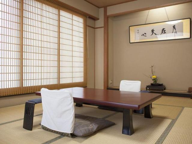 Gingetsu, Alloggio insolito – Suwa (foto 2)