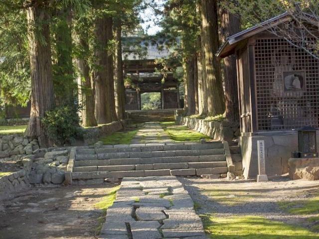 Gingetsu, Alloggio insolito – Suwa (foto 3)