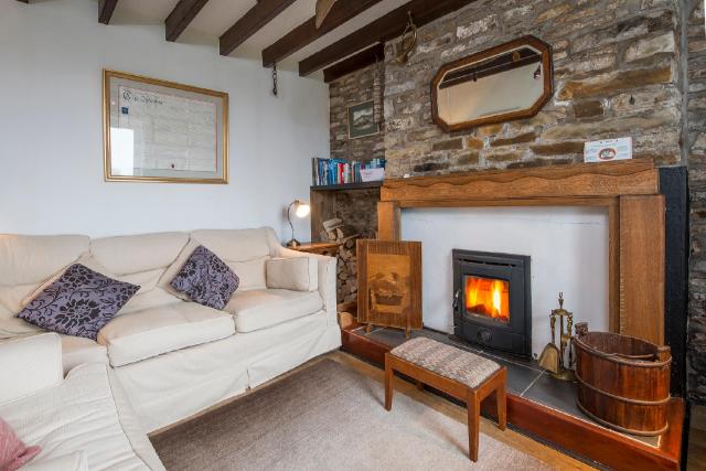 Green Plains – Entire House, Amroth