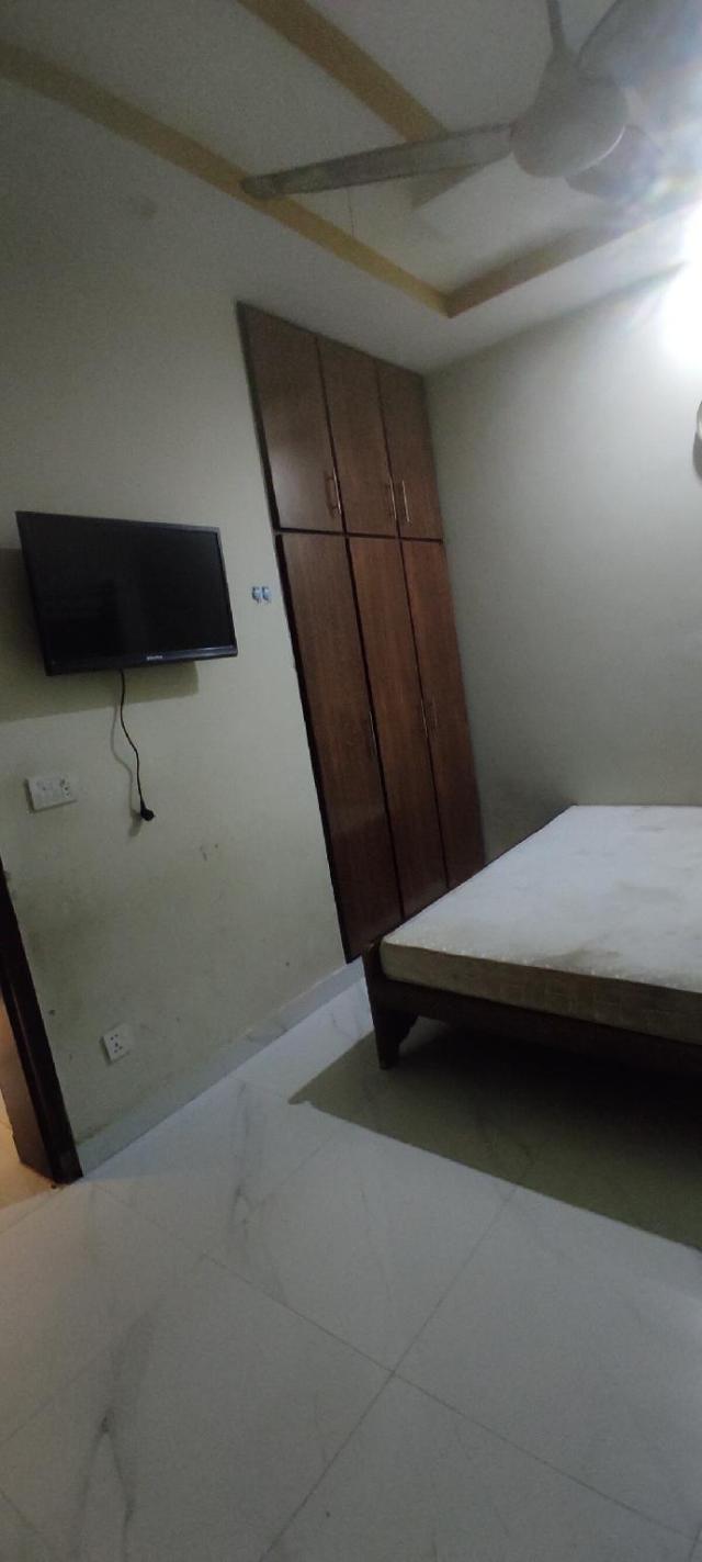 Ground Portion, Entire House – Lahore (photo 2)