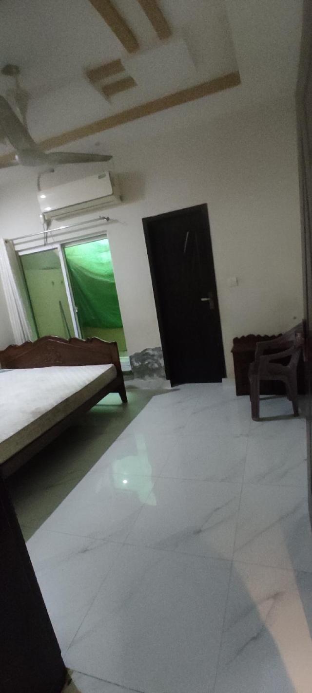 Ground Portion, Entire House – Lahore (photo 3)